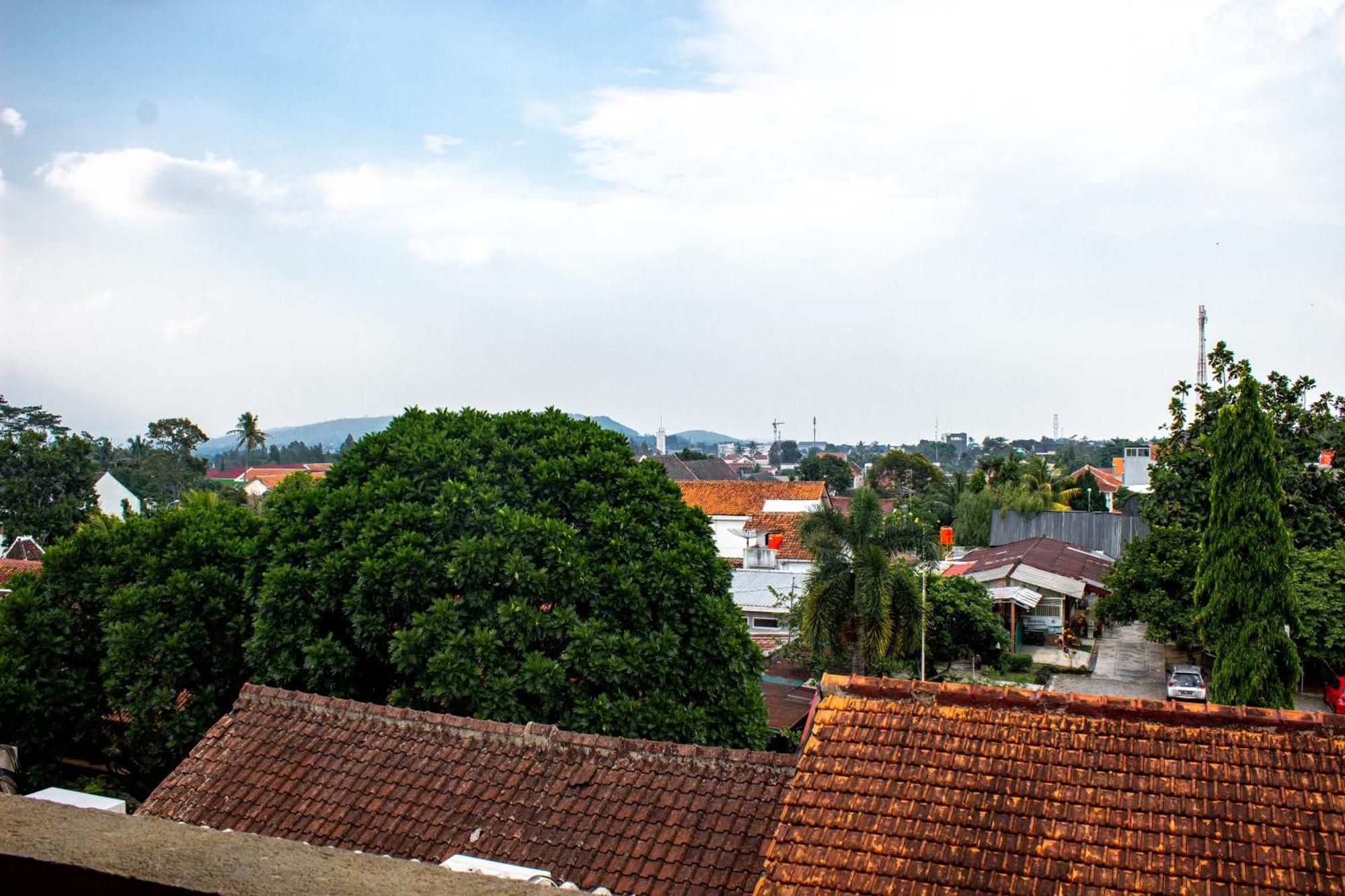 Kayu Arum Resort Salatiga Esterno foto